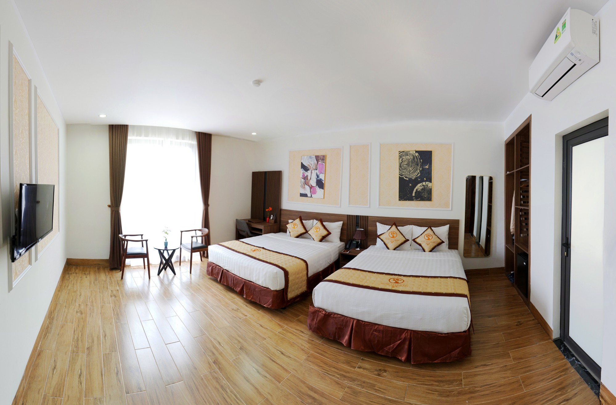 Phòng Superior Premium Double - Double Bed Tam Chúc Lake View